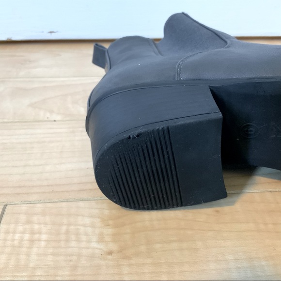 Grey Chelsea Boots - Picture 13 of 14